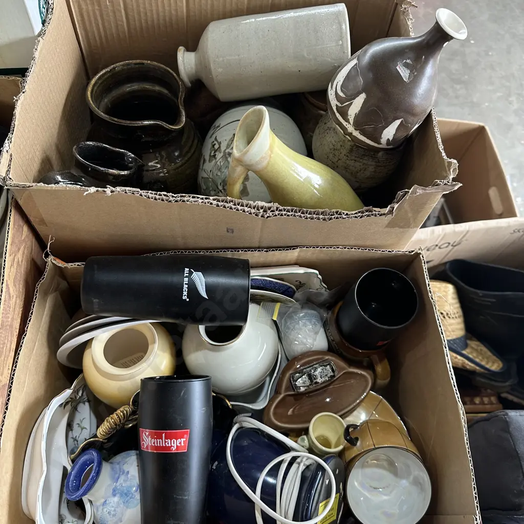 2 boxes pottery etc Image 1++