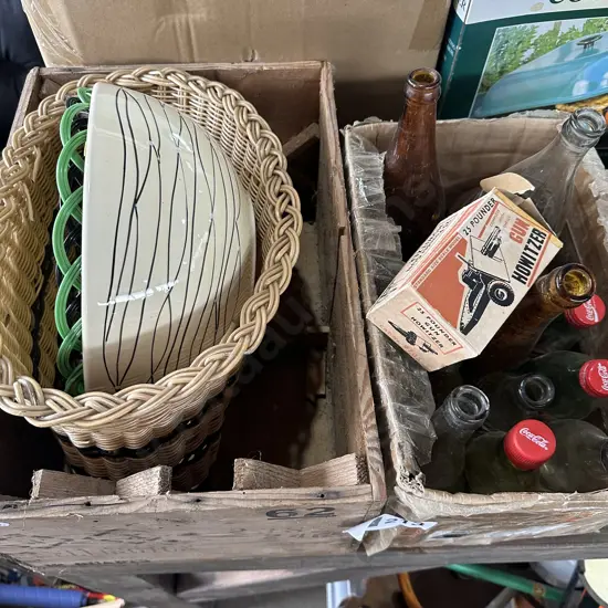 2 boxes collectables