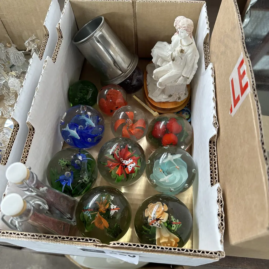 Paper weight collection Image 1++