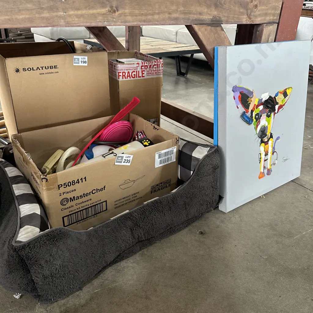 Pet gear and box lots Image 1++