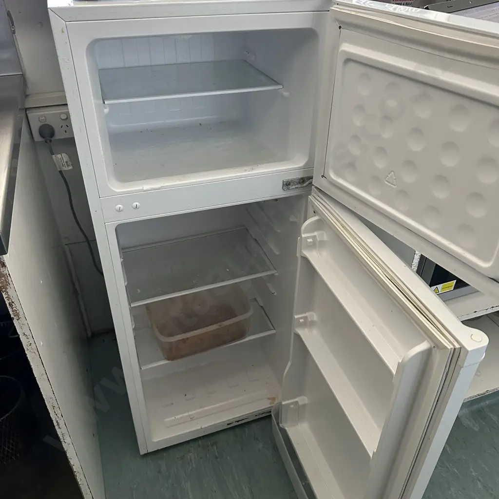 fridge freezer Image 1++