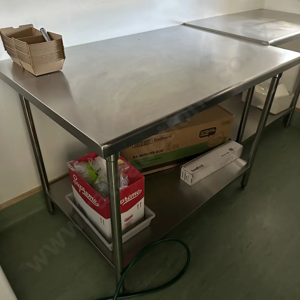 Stainless steel bench Image 1++