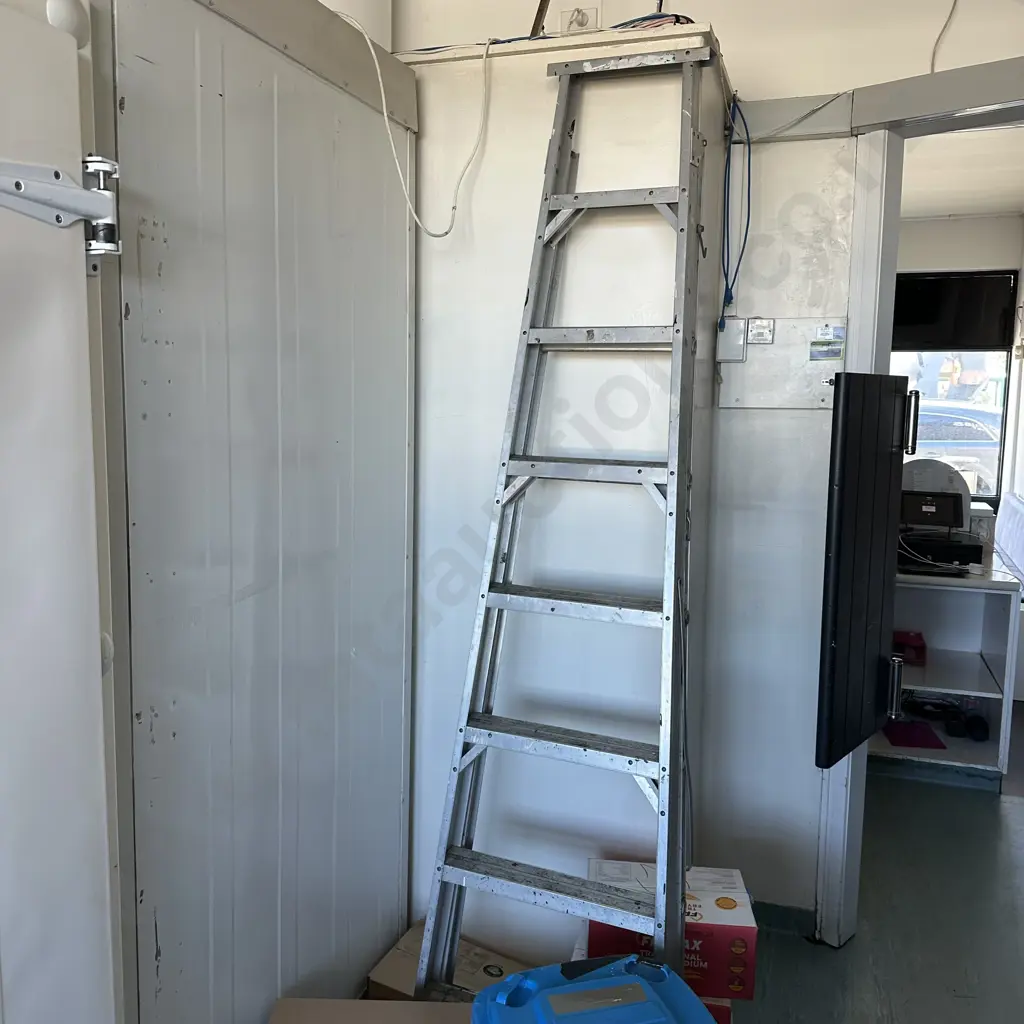 ladder Image 1++