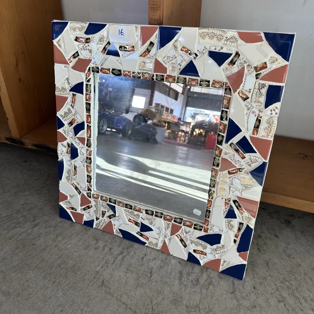 mosaic mirror 500 x 500 Image 1++