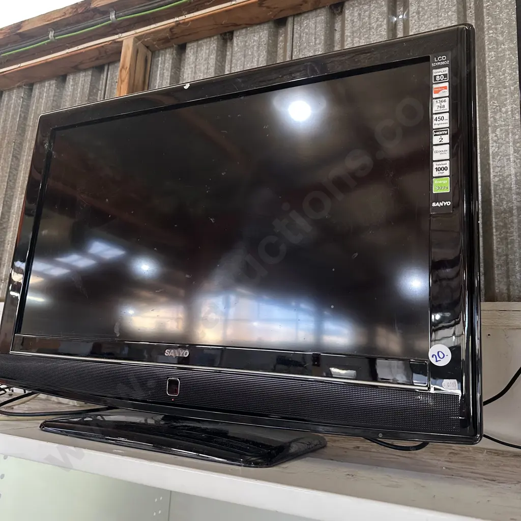 Sanyo 32inch TV Image 1++