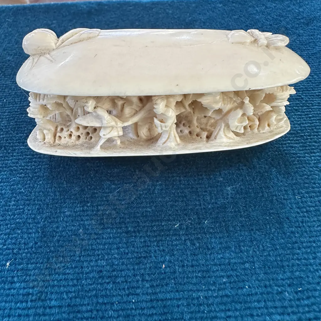 Ivory carved "Clams Dream" 9cm Image 1++