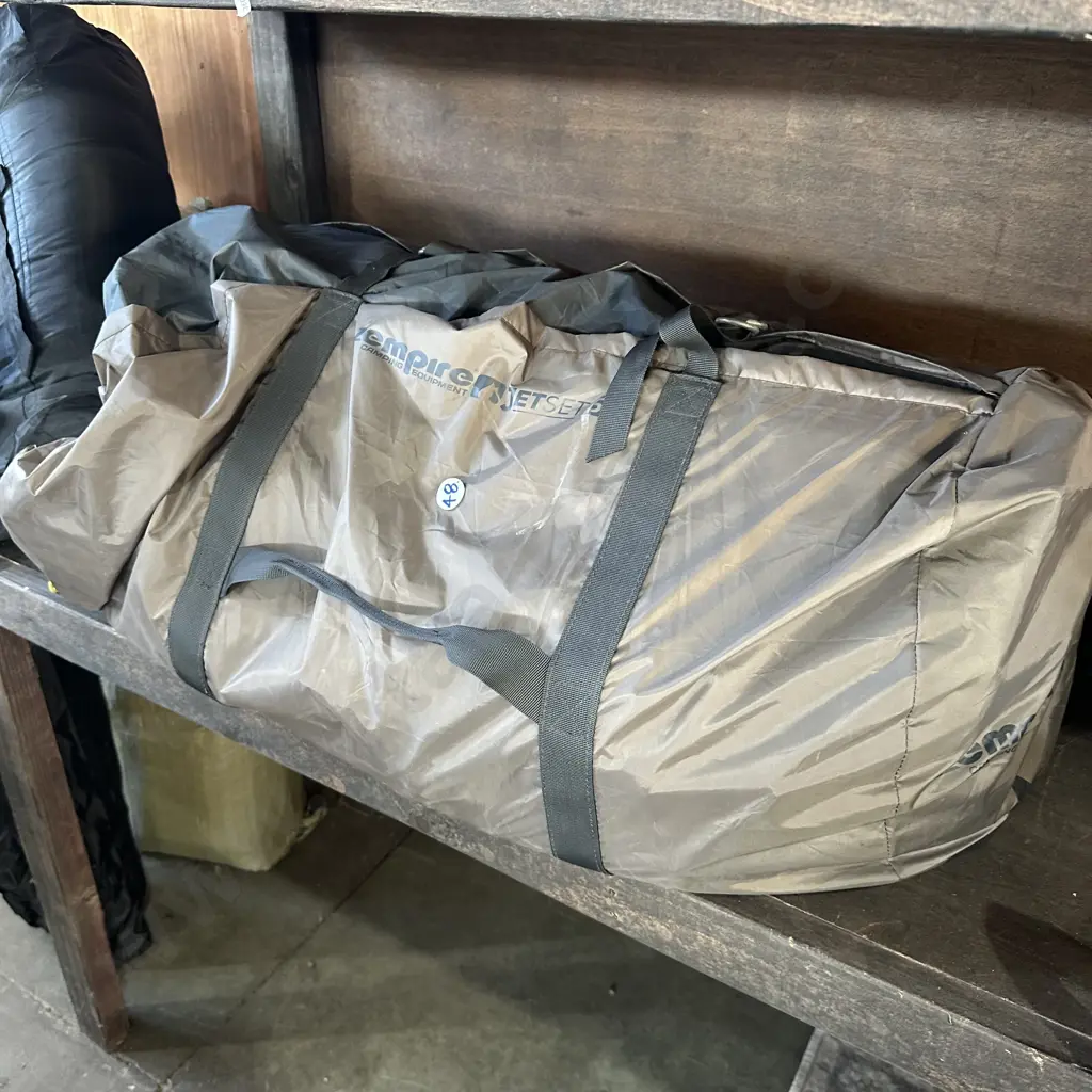 expensive Zempire Jetset5 inflatable tent Image 1++