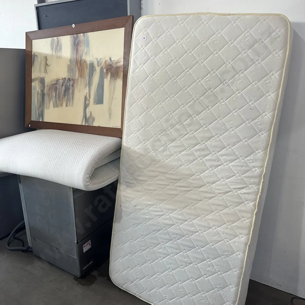 King single mattress and topper Image 1++