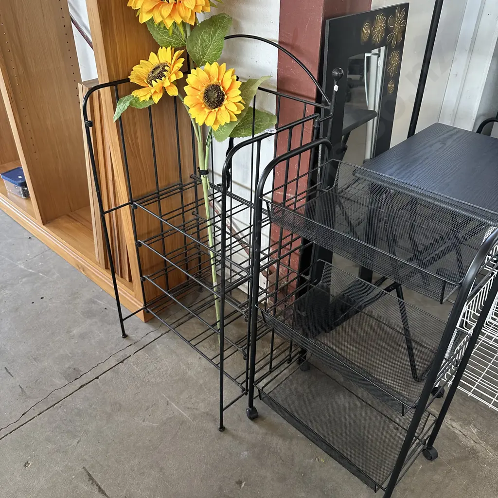 sun flower, shelf and wrought iron stand Image 1++