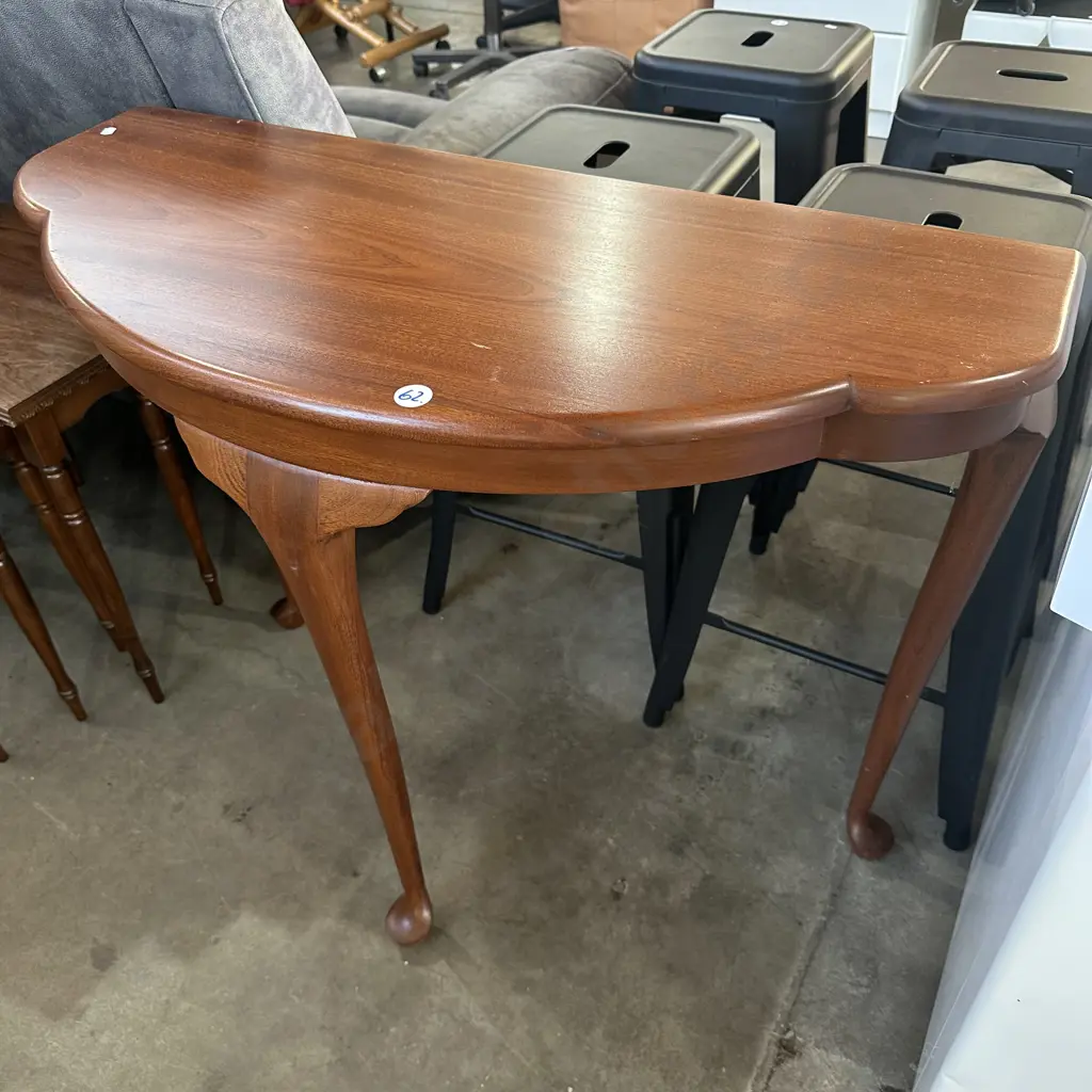 solid Mahogany cab leg hall table 950w Image 1++