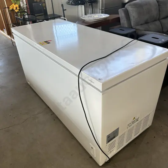 Westinghouse large chest freezer - very tidy, 500 litres