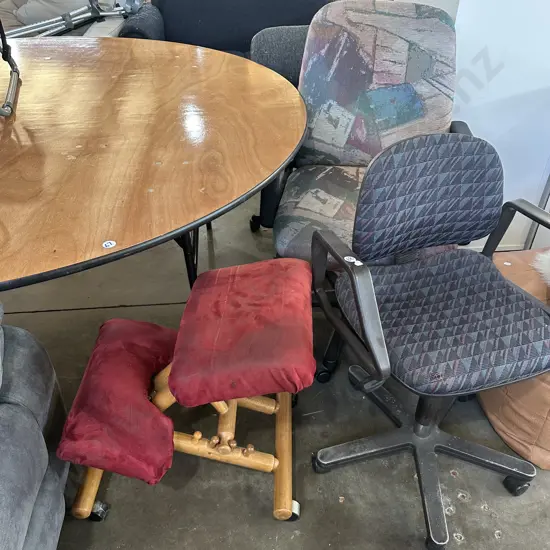 4 office chairs