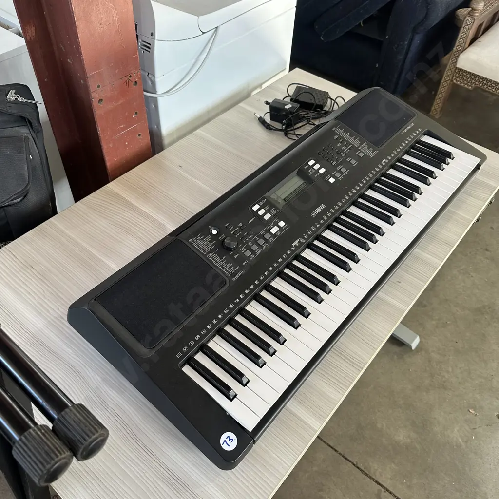 Yamaha keyboard Image 1++