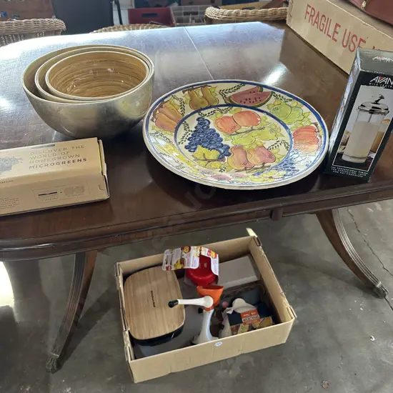 twin pedestal table