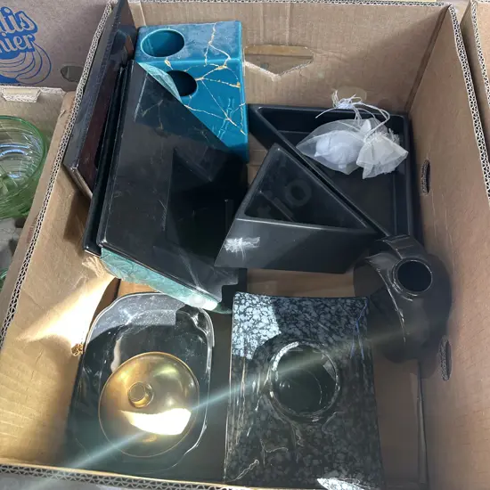 Box of vases and pottery items etc.