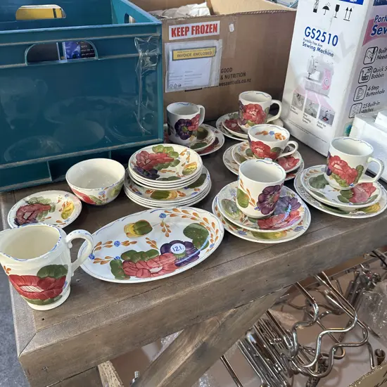 New Zealand Fleurette Brereton ware.