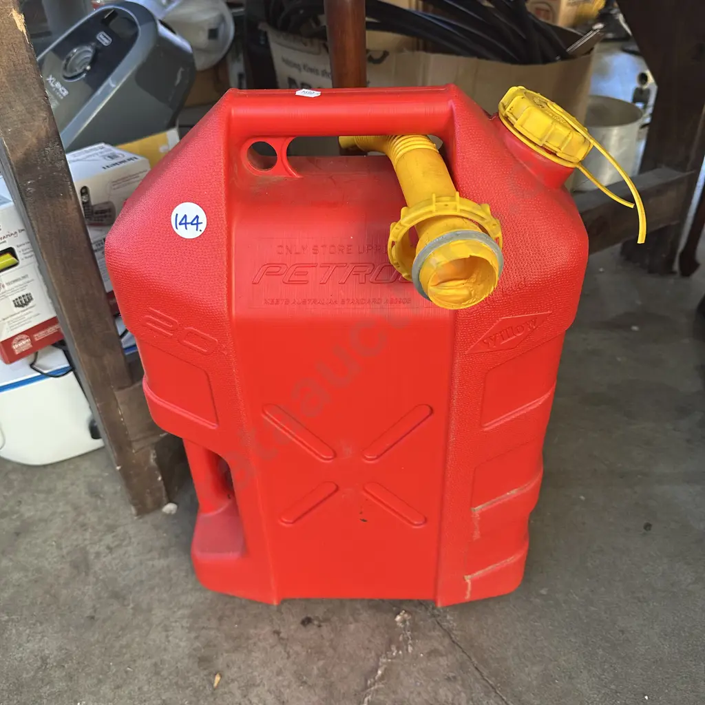 20 Litre petrol can. Image 1++
