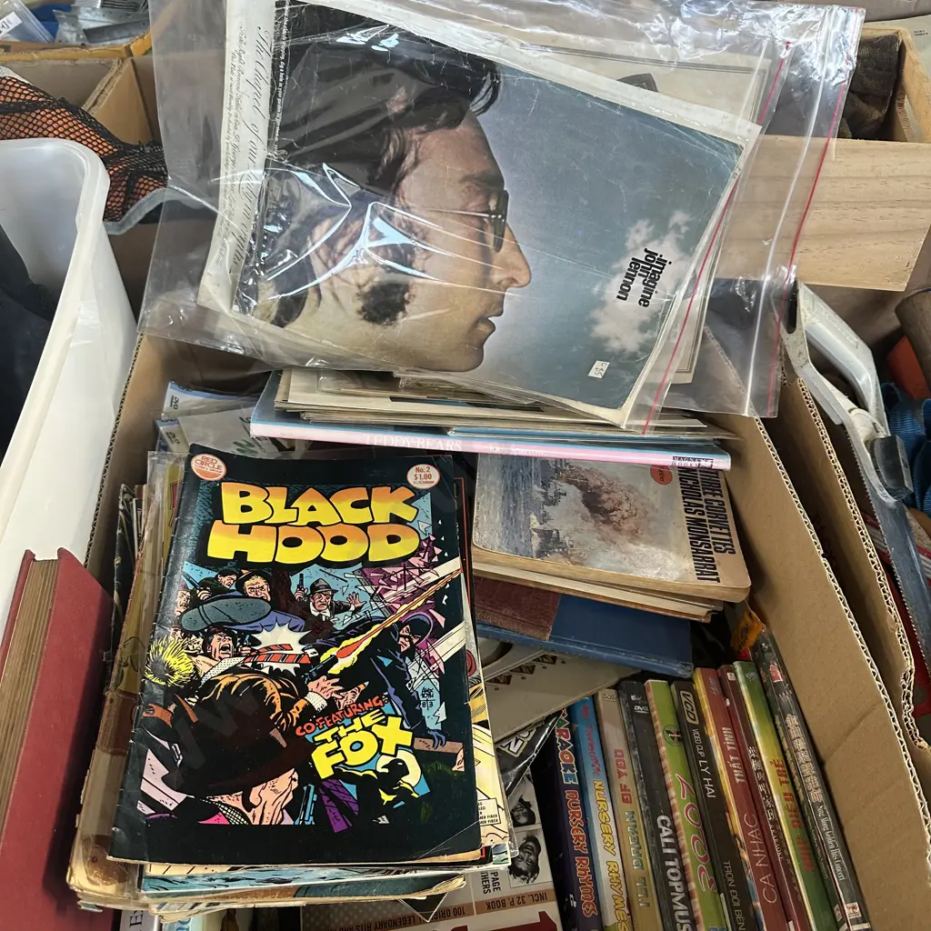 Box of books, comics and DVDs etc. Image 1++