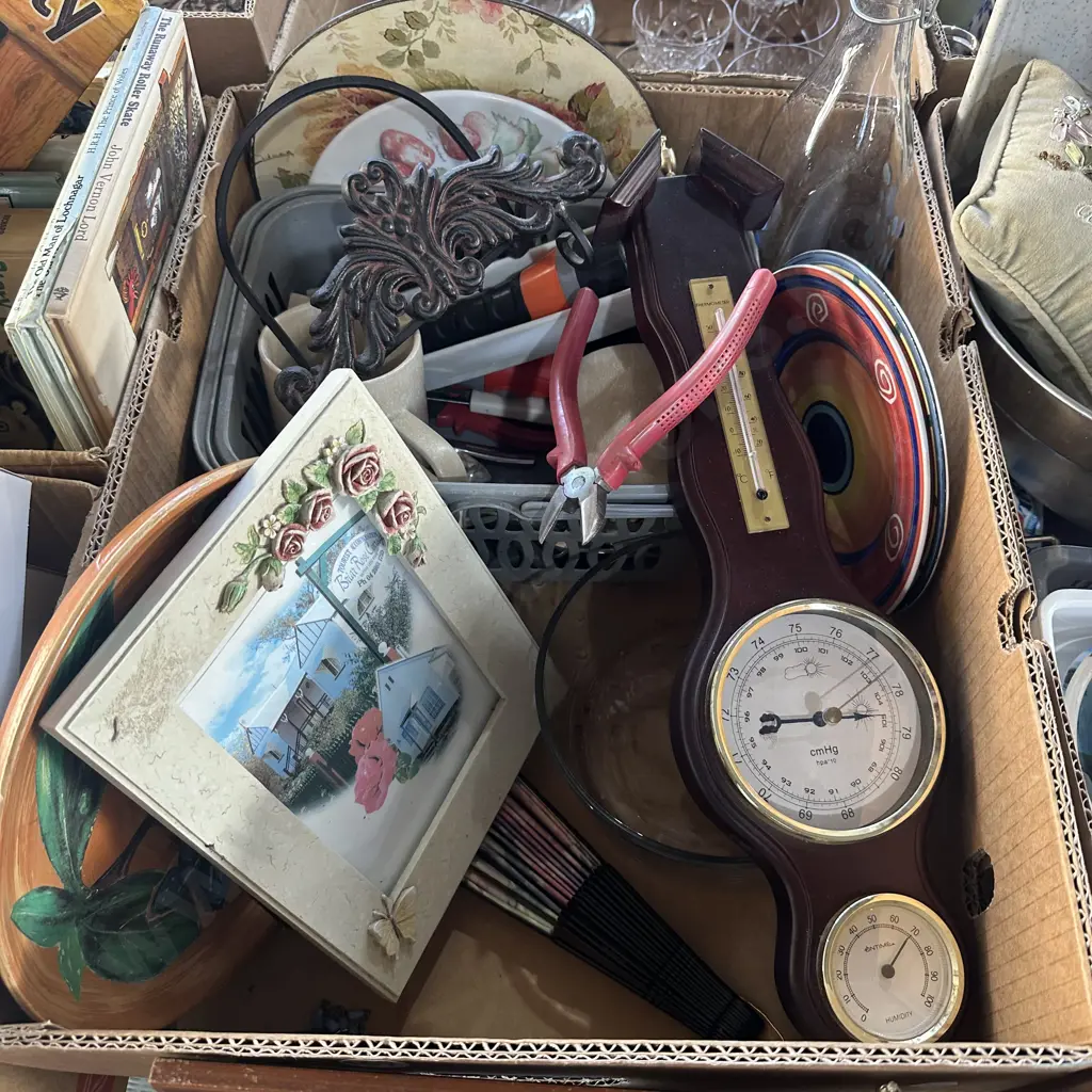 Box lot thermometer etc, plates and picture frame etc. Image 1++