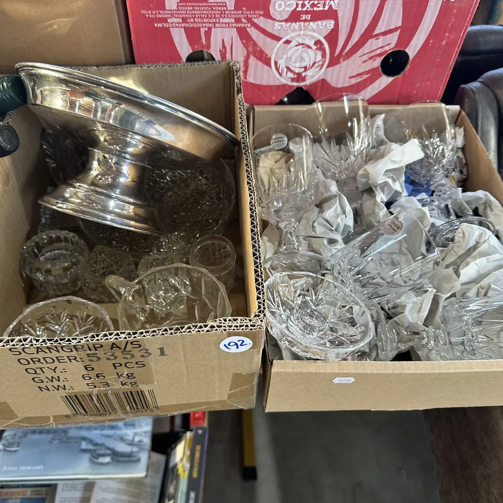 Two boxes silver plate bowl, crystal and glassware. Image 1++