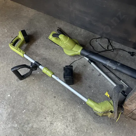 battery strimmer and blower