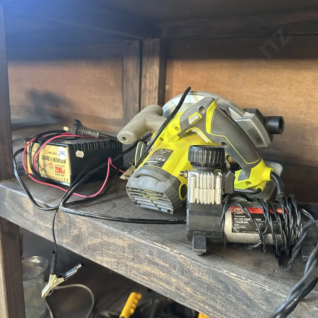 12v compressor, charger and skilsaw Image 1++