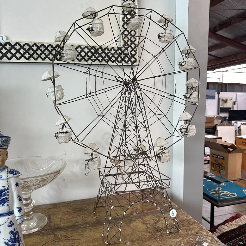 sculptured wire Ferris wheel Image 1++