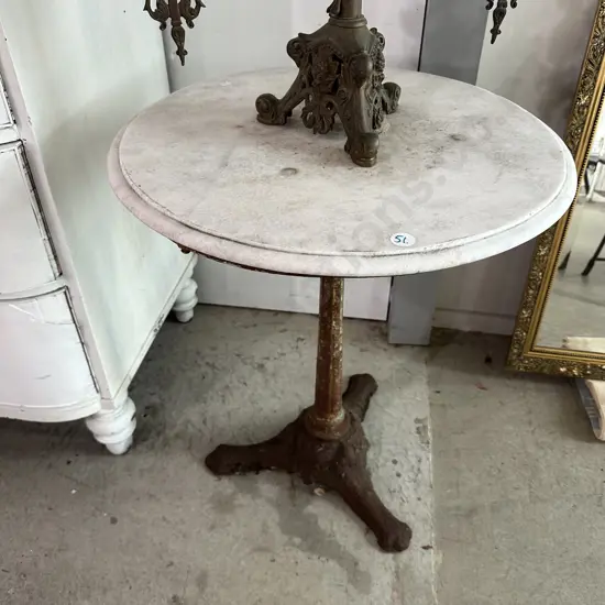 stone quartz top pedestal table