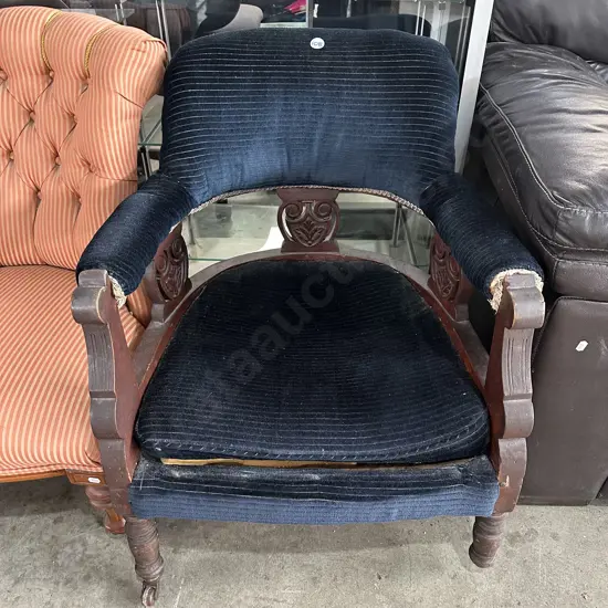 antique tub chair - missing caster