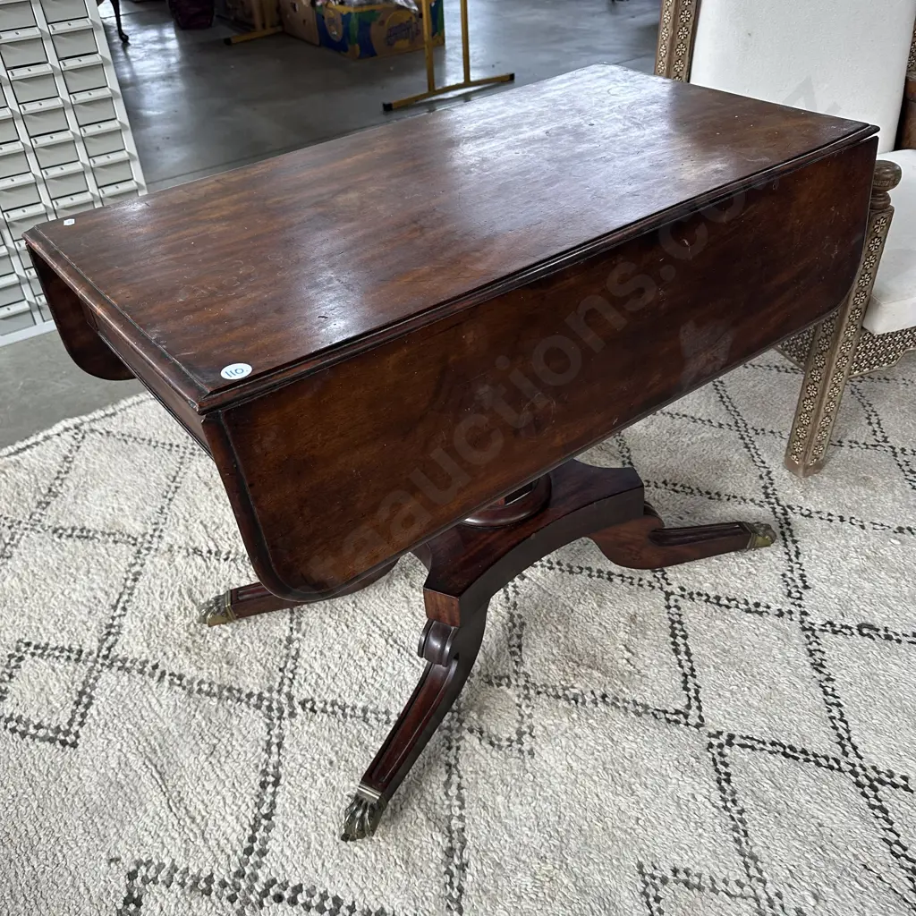 Antique pedestal dropside breakfast table Image 1++