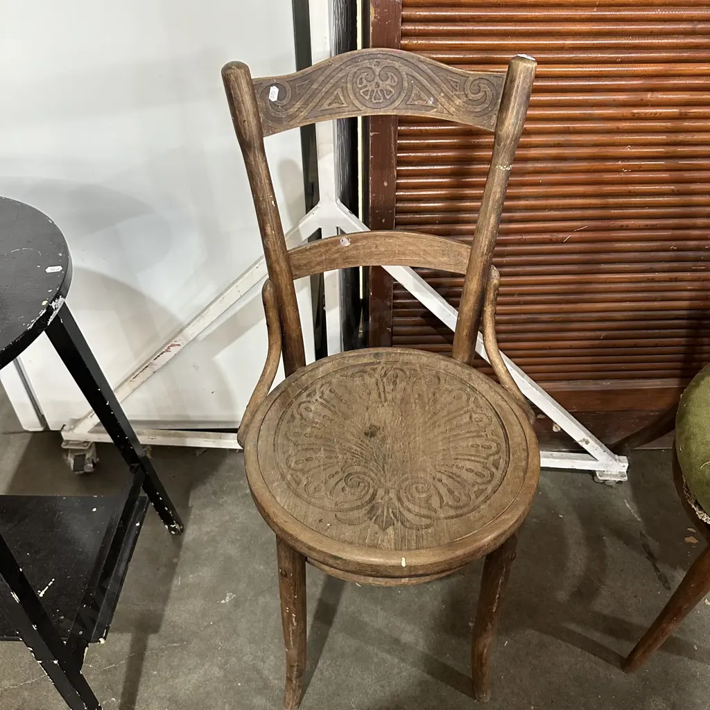 Austrian bentwood chair Image 1++