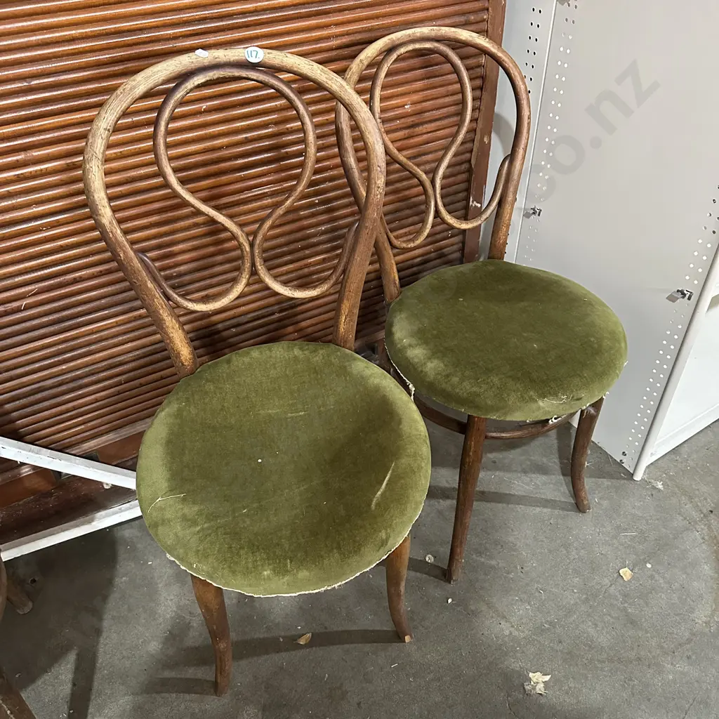 Pr bentwood chairs Image 1++