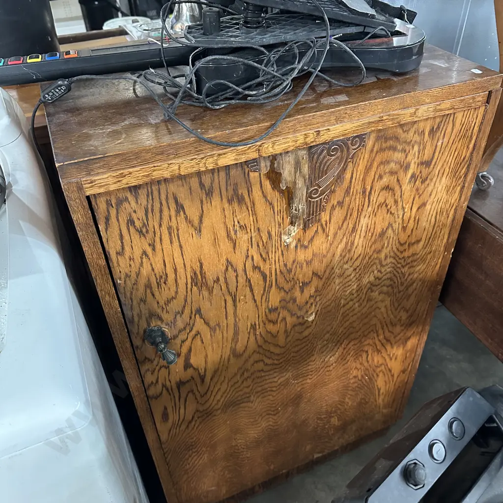 drop side coffee table and damaged cabinet Image 1++