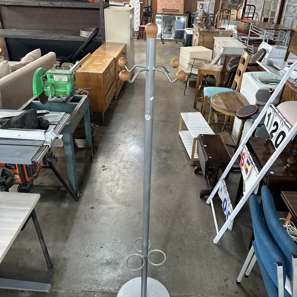 coat stand Image 1++