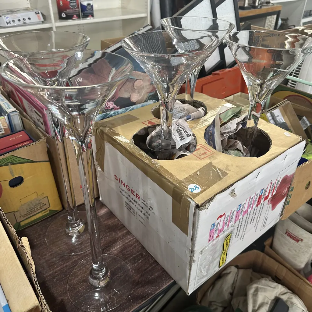 Five large display martini glasses 50cm tall. Image 1++