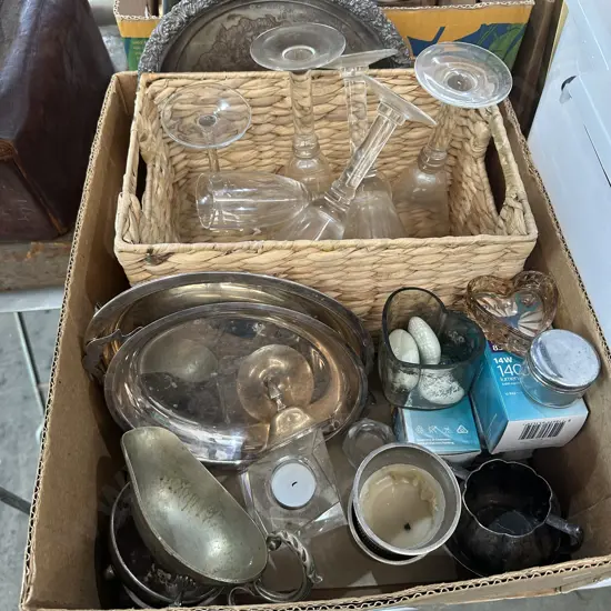Basket, silverware, ointment bottle, glasses etc.