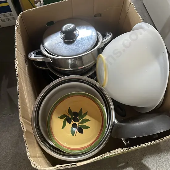 Box lot lidded steamer pot, good non-stick frying pan, mixing bowls etc.