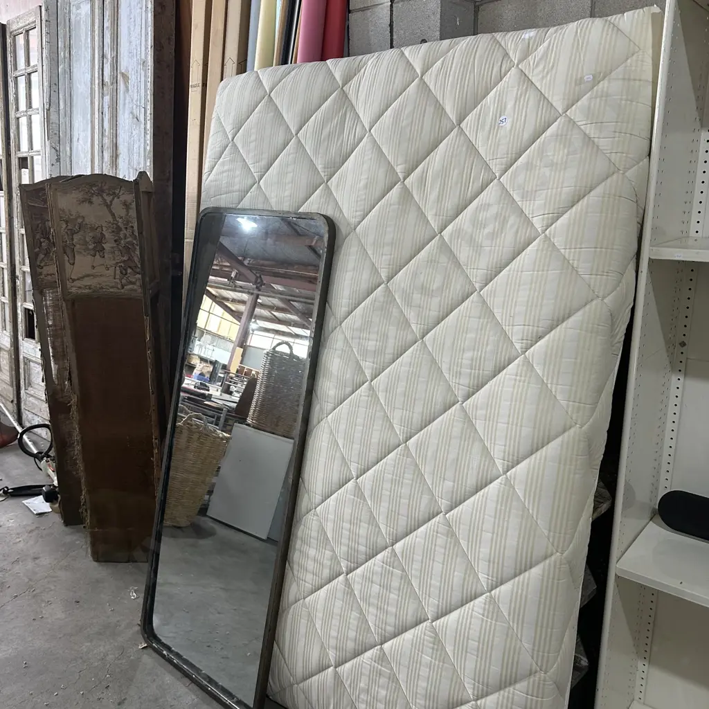 Queen mattress Image 1++