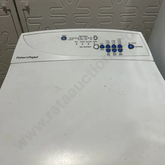 F&P Washing machine.