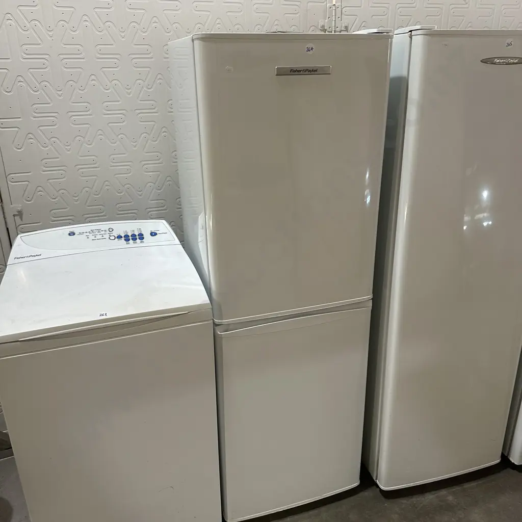 Slimline fridge/freezer Image 1++