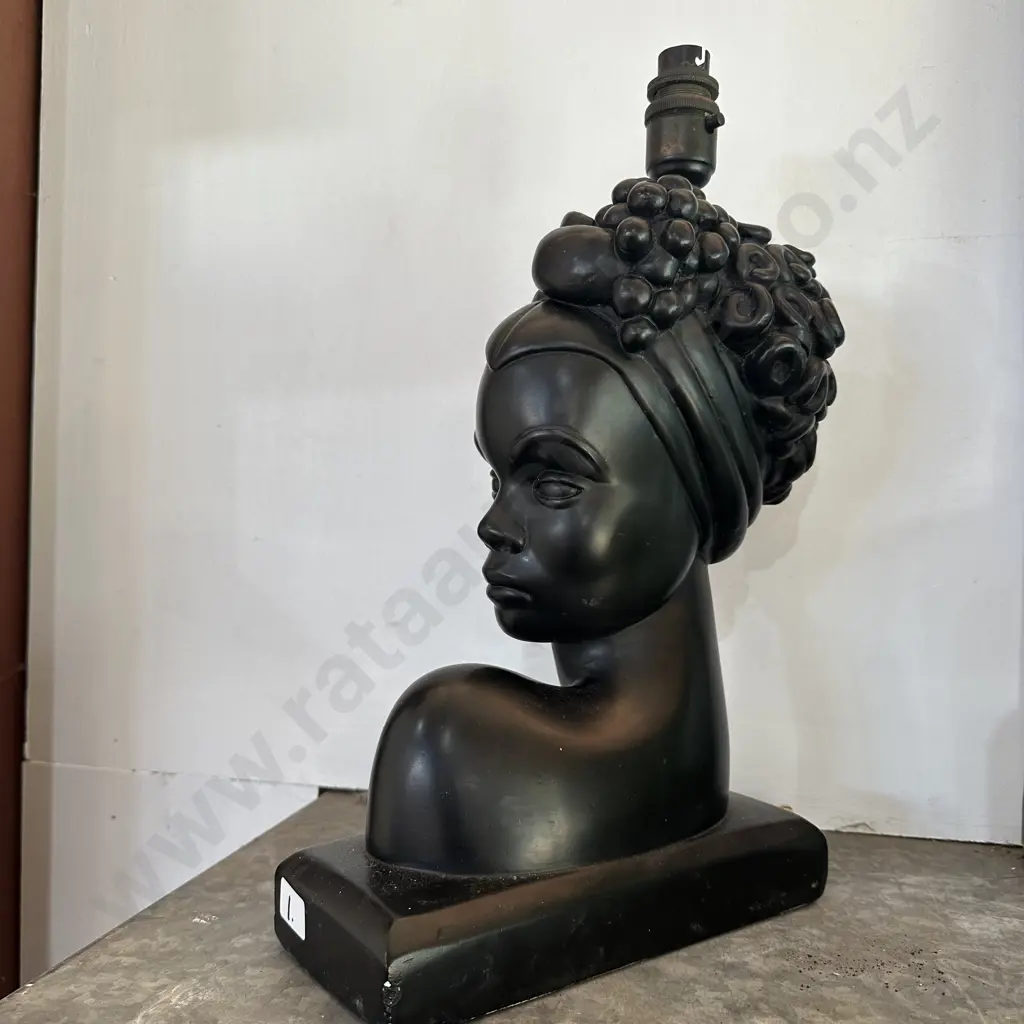Black African woman vintage lamp 40cm Image 1++
