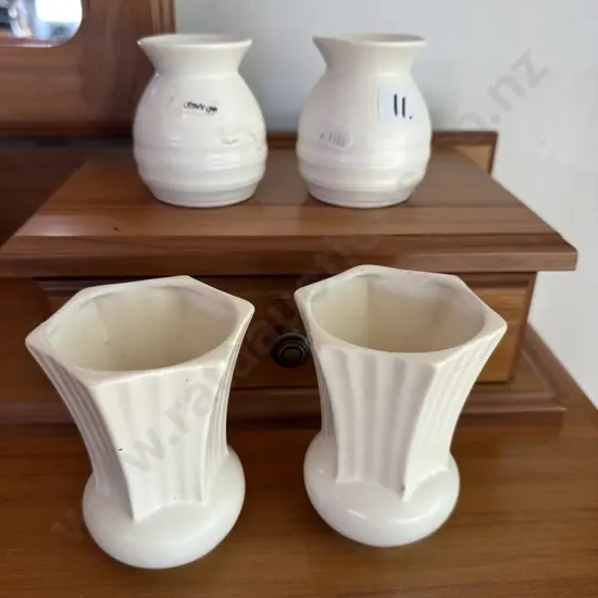 4 small Crown Lynn vases