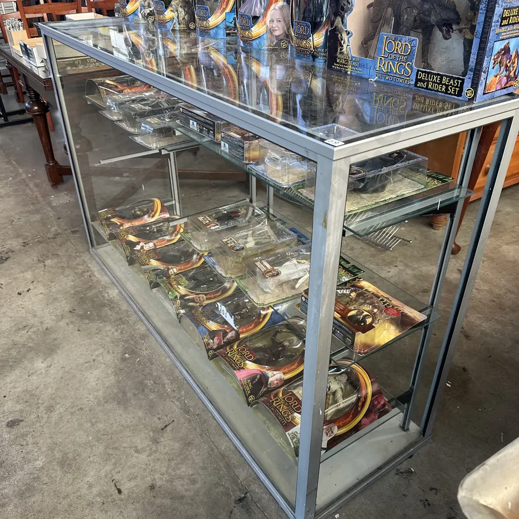 Glass display cabinet Image 1++