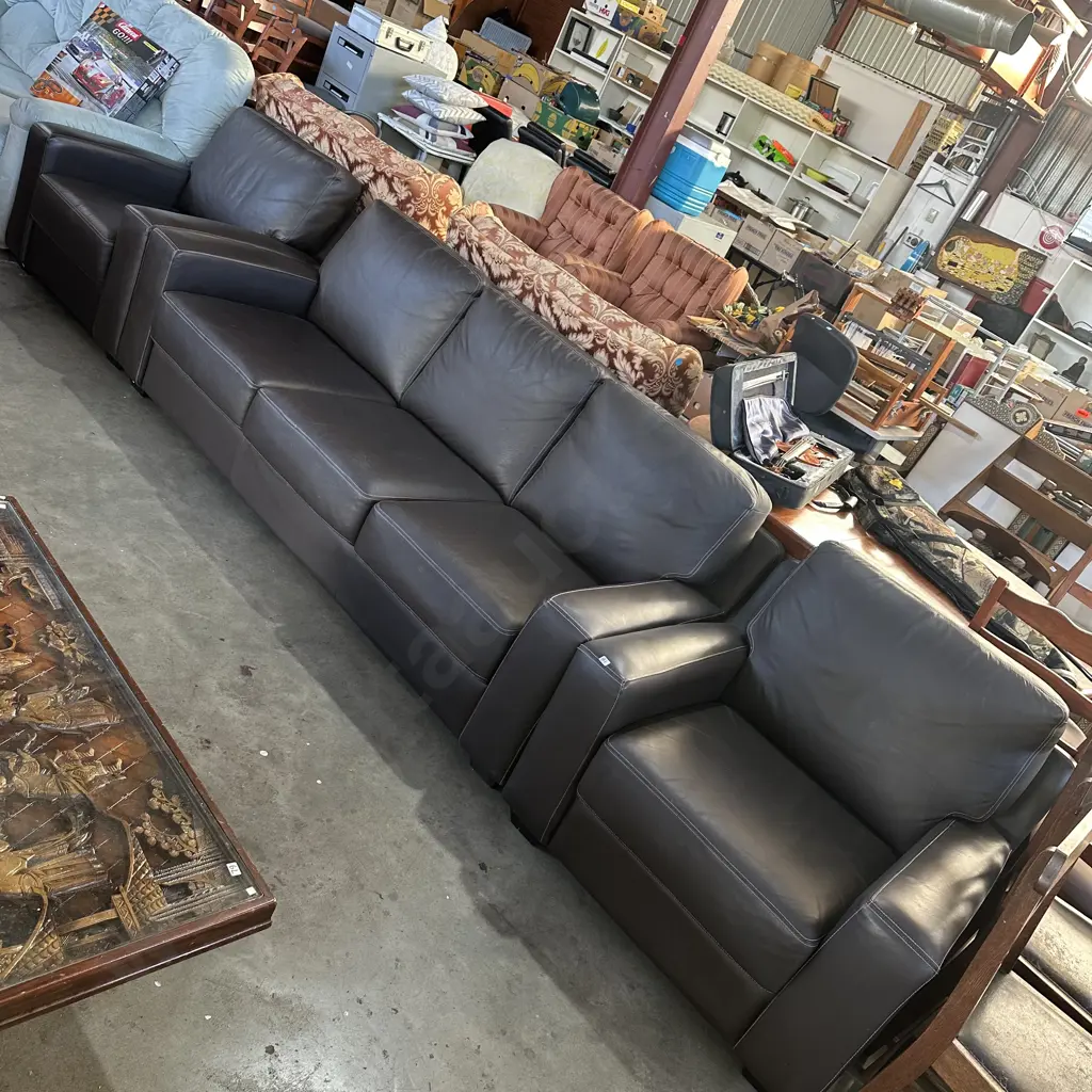 3pc leather lounge suite Image 1++