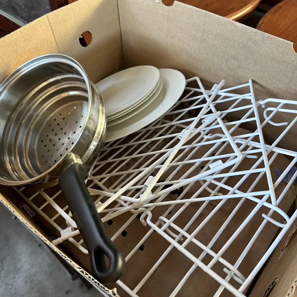 large basket, fruit bowl and box lot Image 1++