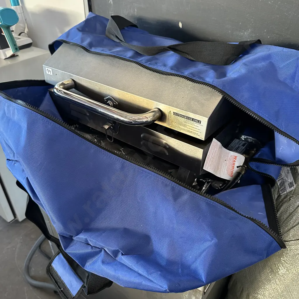 portable Kiwi sizzler gas BBQ Image 1++