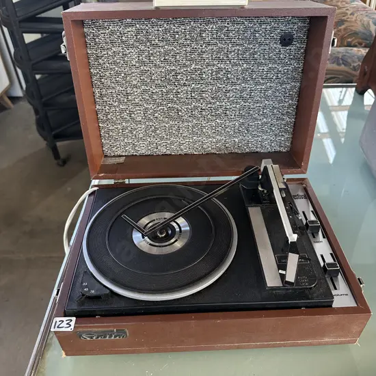 Stella portable record player