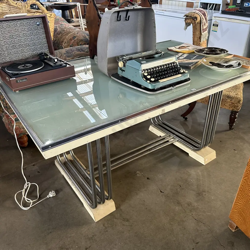 original Art Deco table Image 1++