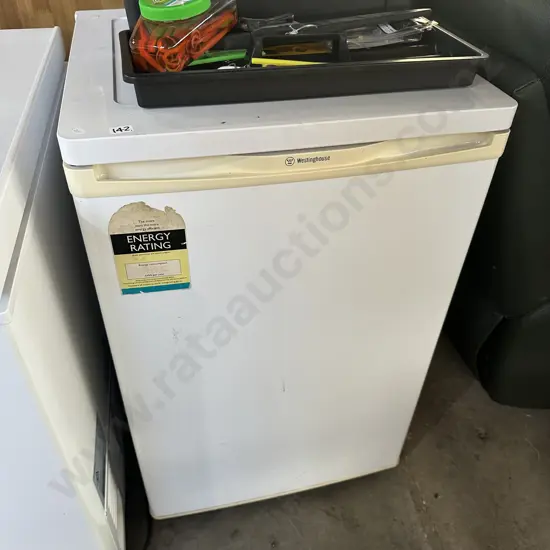 underbench fridge