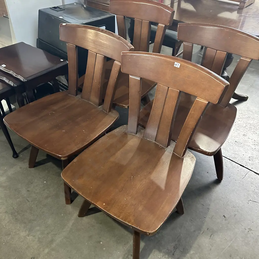 set 4 swivel chairs Image 1++